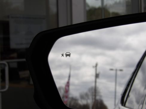 Certified 2024 Chevrolet Equinox Premier image 31