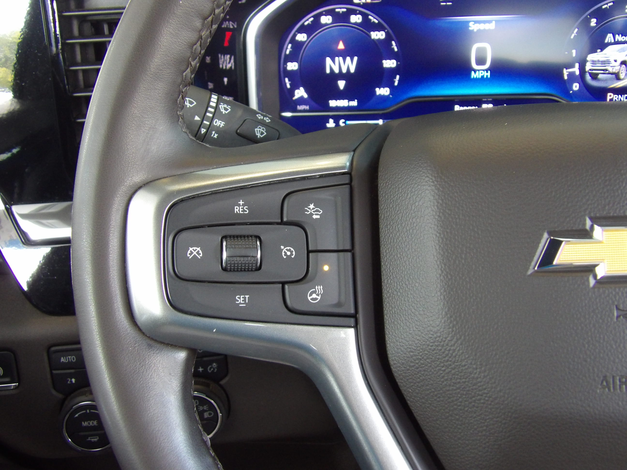Used 2025 Chevrolet Silverado 3500 4x4 Crew Cab LTZ image 34