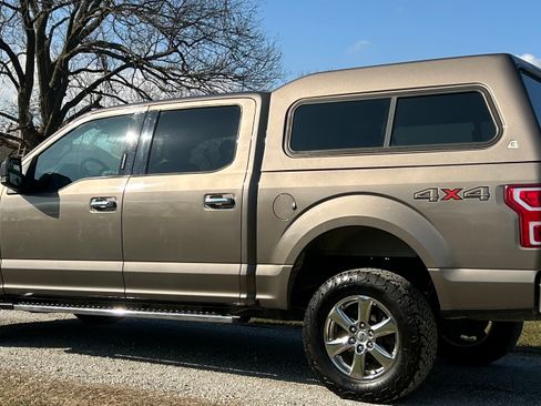 Used 2018 Ford F150 XLT image 4
