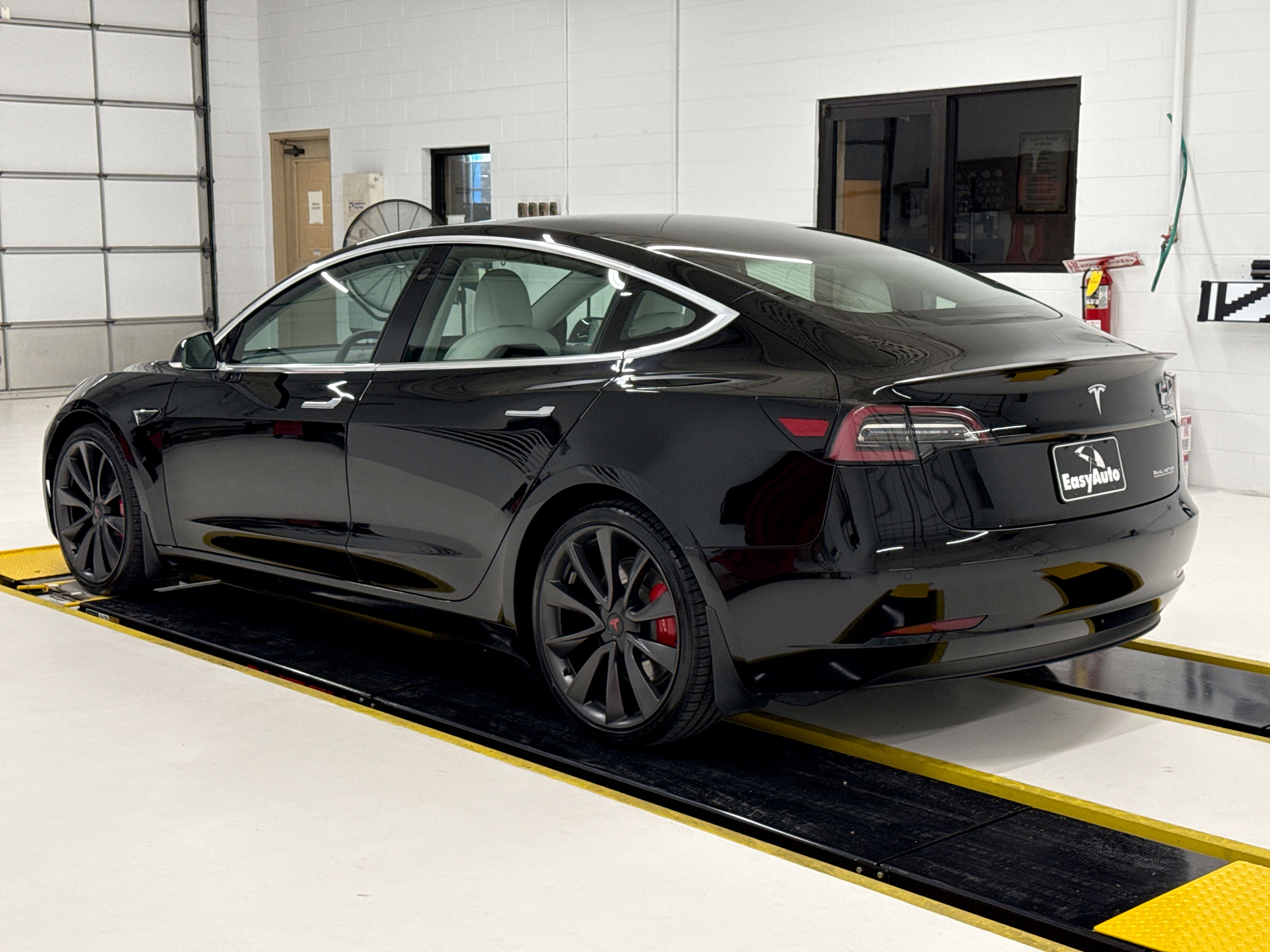 Used 2020 Tesla Model 3 Performance AWD/4WD image 3