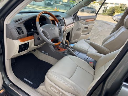 Used 2006 Lexus GX 470 image 18