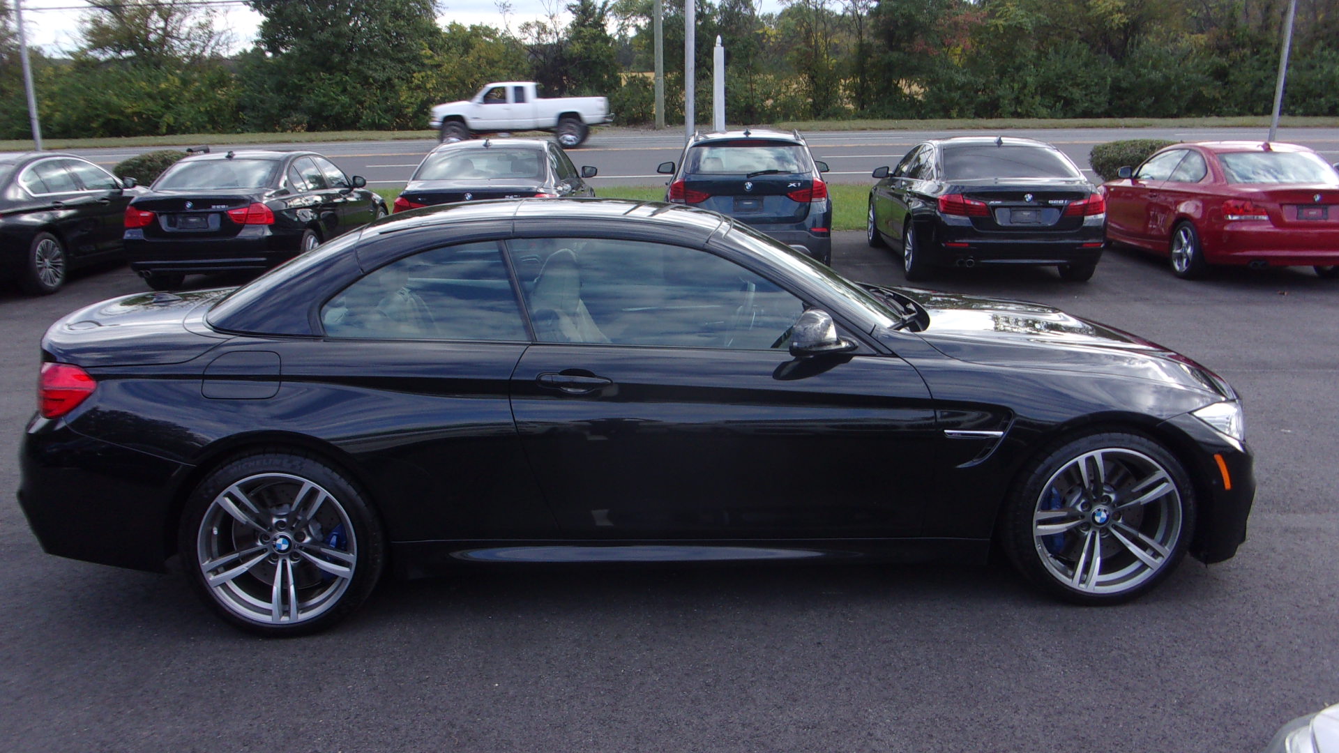 Used 2015 BMW M4 Convertible RWD image 35