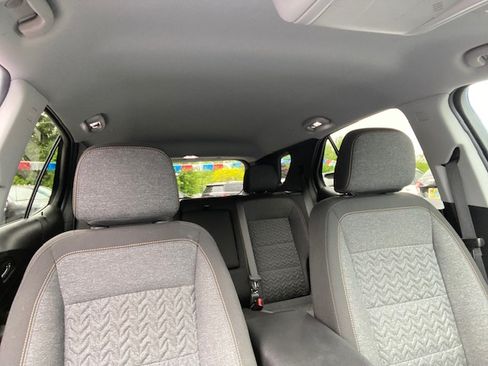 Used 2023 Chevrolet Equinox AWD LT w/ 1LT image 12