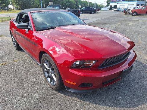 Used 2012 Ford Mustang image 1