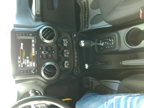 Used 2017 Jeep Wrangler Unlimited Sport S image 58