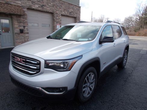 Used 2017 GMC Acadia All Terrain image 1