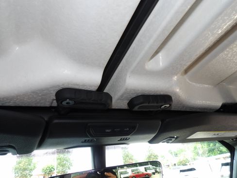Used 2021 Jeep Wrangler 4WD Unlimited Sahara image 30