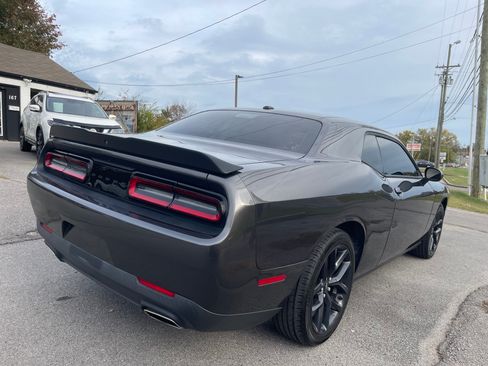 Used 2021 Dodge Challenger SXT image 5