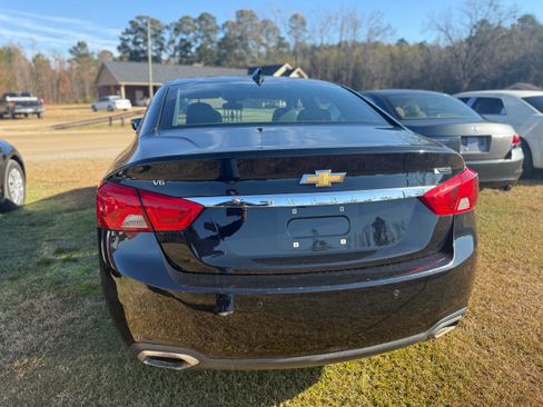 Used 2019 Chevrolet Impala Premier image 3