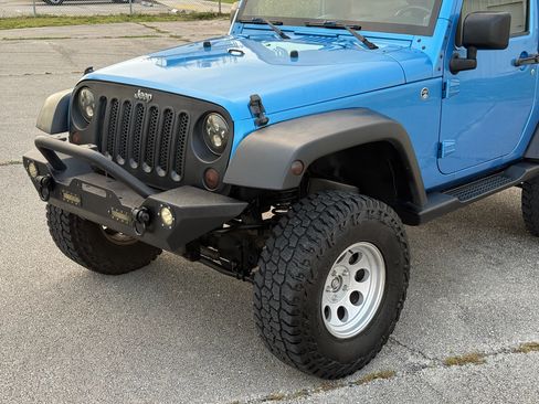 Used 2010 Jeep Wrangler 4WD Sport image 20