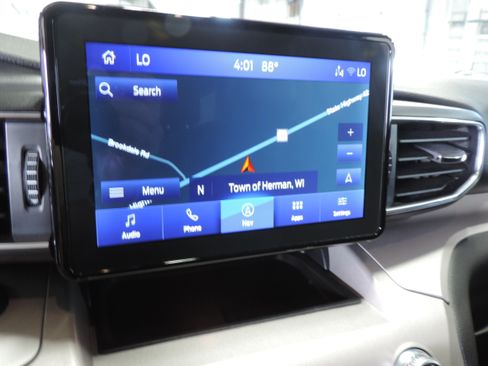 Used 2023 Ford Explorer 4WD XLT image 37