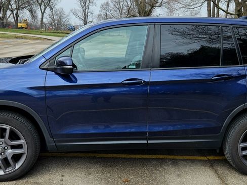 Used 2023 Honda Passport EX-L image 8