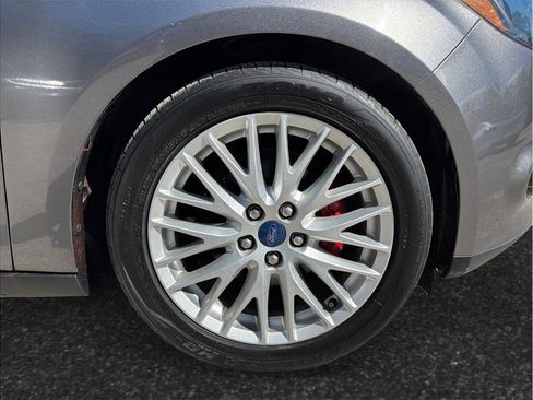 Used 2014 Ford Focus Titanium image 12