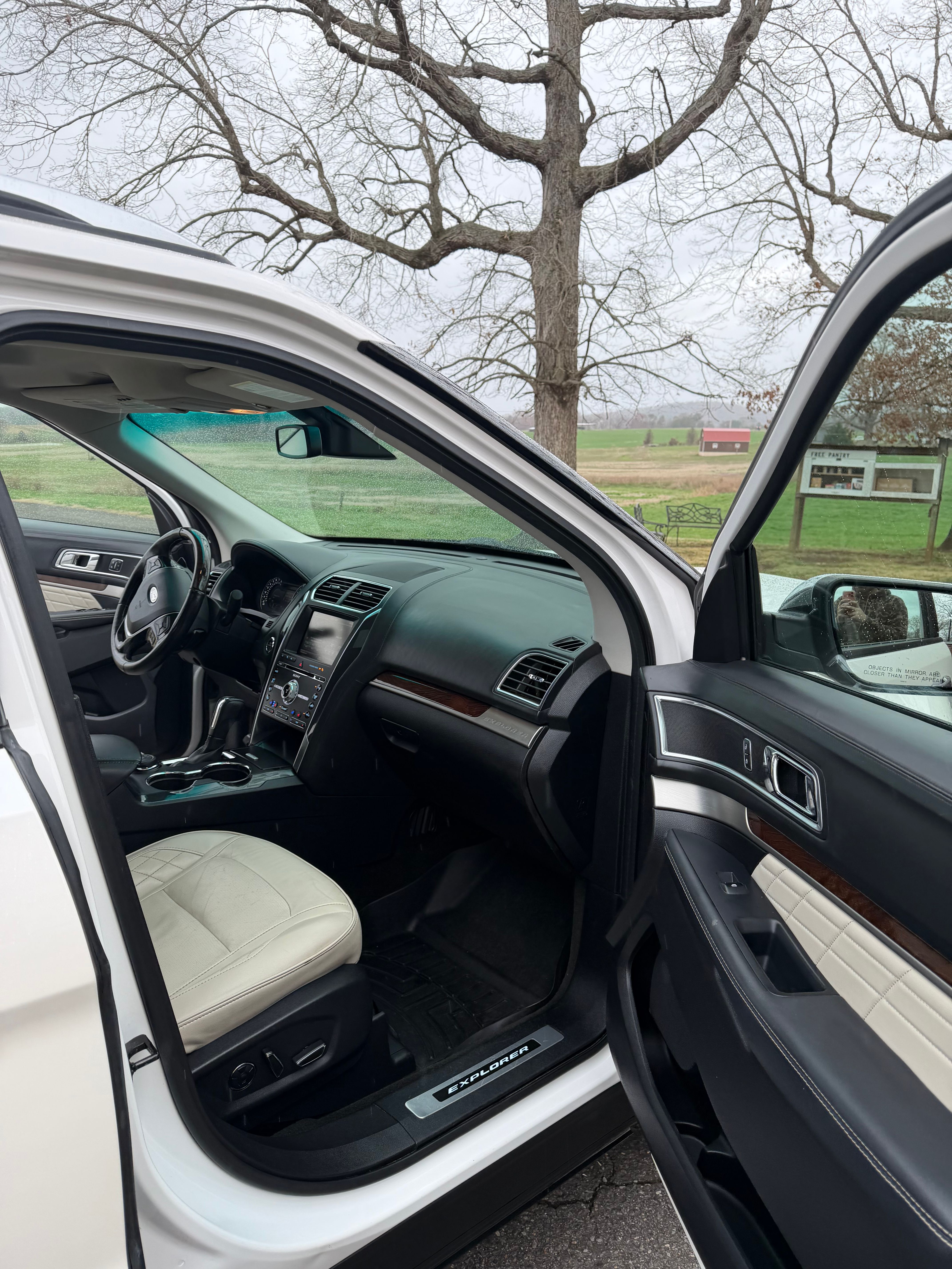 Used 2016 Ford Explorer Platinum AWD/4WD image 20