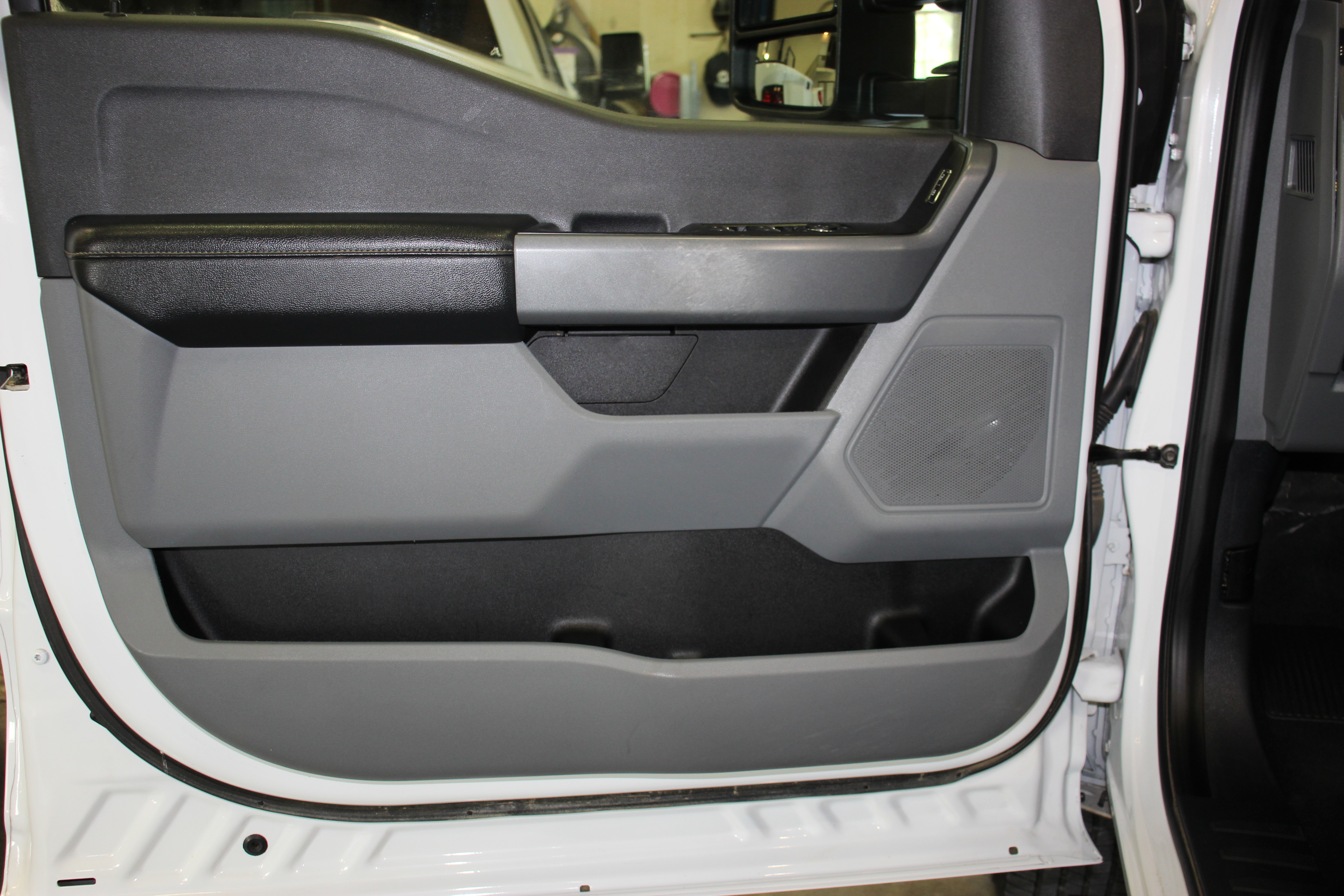 Used 2024 Ford F350 4x4 Crew Cab DRW Super Duty image 22