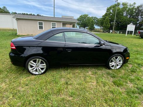 Used 2012 Volkswagen Eos image 11