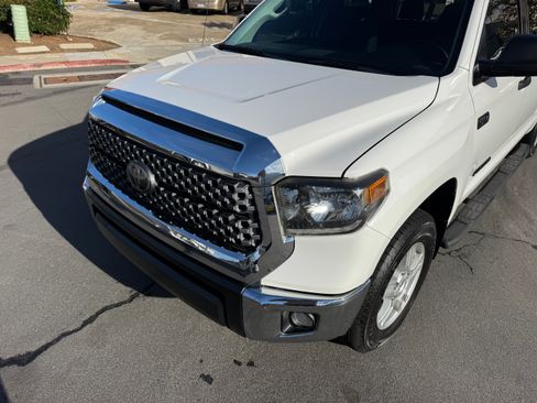 Used 2018 Toyota Tundra SR5 image 14