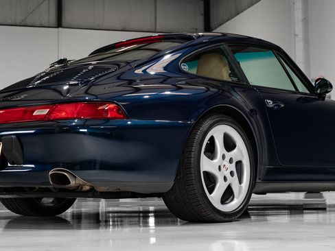 Used 1998 Porsche 911 Carrera S image 31