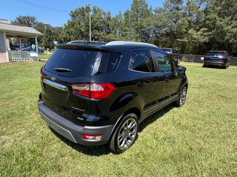 Used 2020 Ford EcoSport FWD Titanium image 3