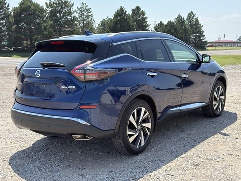 Used 2022 Nissan Murano SL image 3