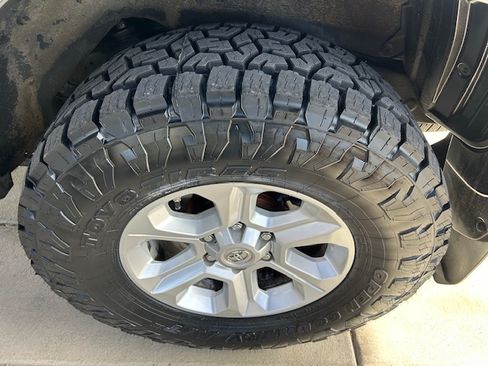 Used 2015 Toyota 4Runner SR5 Premium image 21