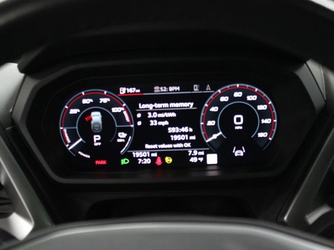 Used 2024 Audi Q4 e-tron Premium Plus image 33