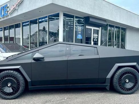 Used 2024 Tesla Cybertruck Cyberbeast image 8