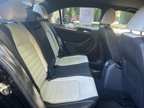 Used 2016 Volkswagen Jetta Sport Sedan FWD image 21