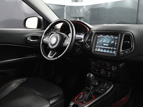 Used 2018 Jeep Compass Trailhawk image 43