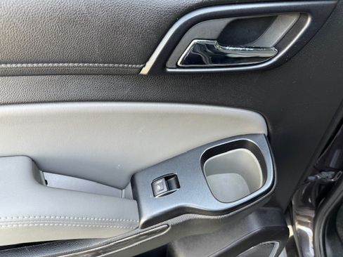 Used 2015 Chevrolet Tahoe LT image 10