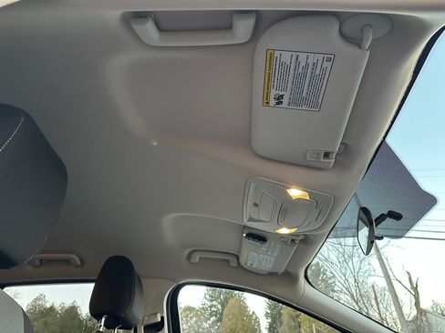 Used 2017 Ford Escape SE image 15