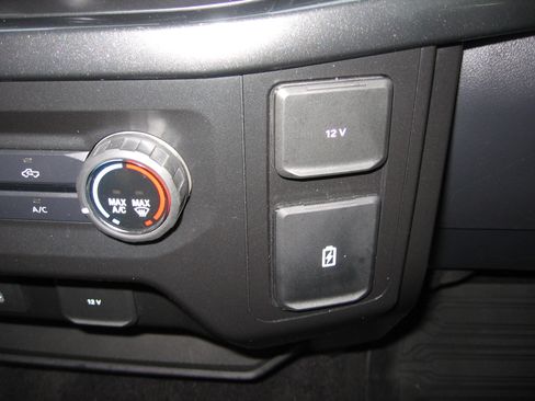 Used 2021 Ford F150 STX image 10