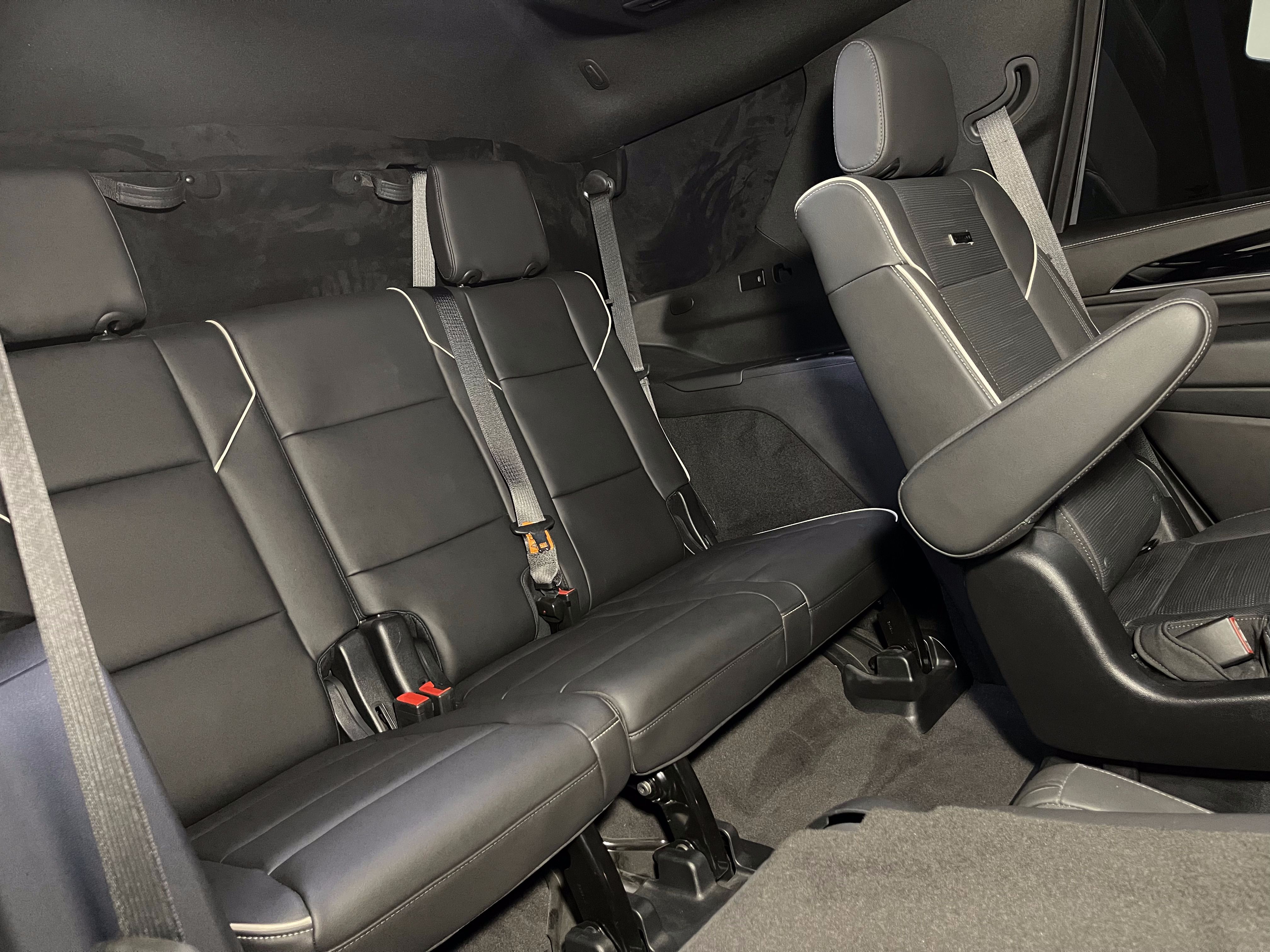 Used 2023 Cadillac Escalade Platinum Luxury AWD/4WD image 24