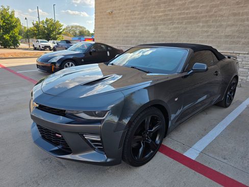 Used 2016 Chevrolet Camaro SS Convertible RWD image 16