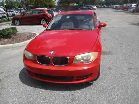 Used 2009 BMW 128i image 3