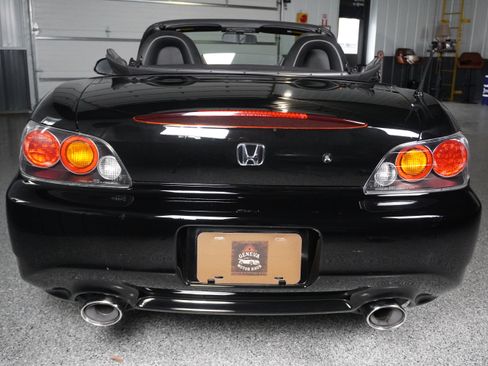 Used 2006 Honda S2000 image 6