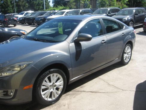 Used 2010 MAZDA MAZDA6 i FWD image 1