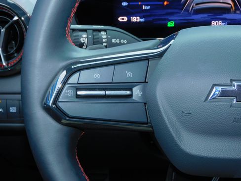 Used 2024 Chevrolet Blazer EV RS image 27