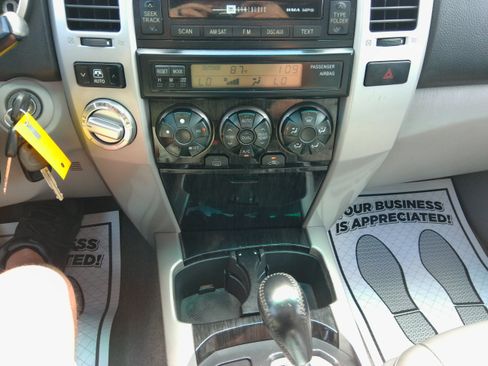 Used 2007 Toyota 4Runner Limited image 53