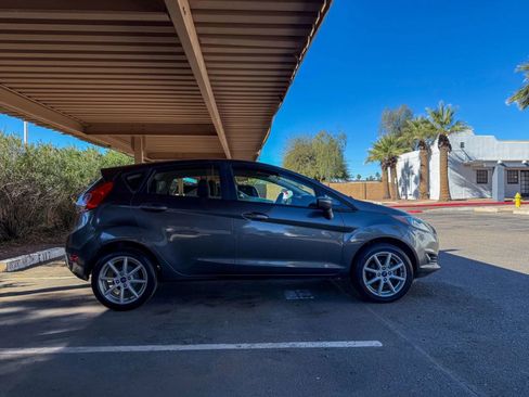 Used 2019 Ford Fiesta SE image 6