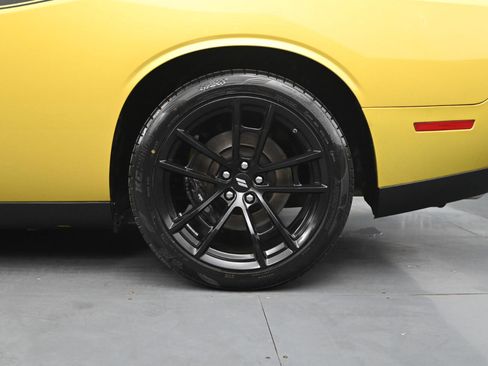 Used 2021 Dodge Challenger R/T Scat Pack image 12