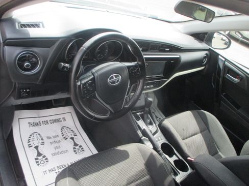 Used 2016 Scion iM image 5