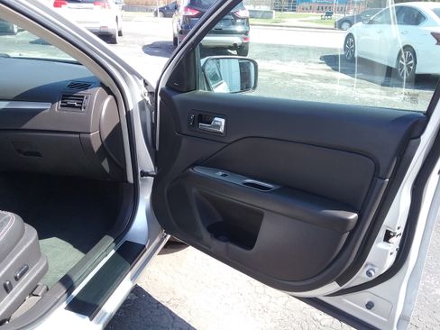 Used 2012 Ford Fusion SEL image 27