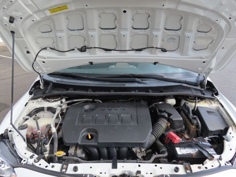 Used 2013 Toyota Corolla S image 17