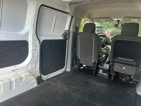 Used 2019 Nissan NV200 S FWD image 21
