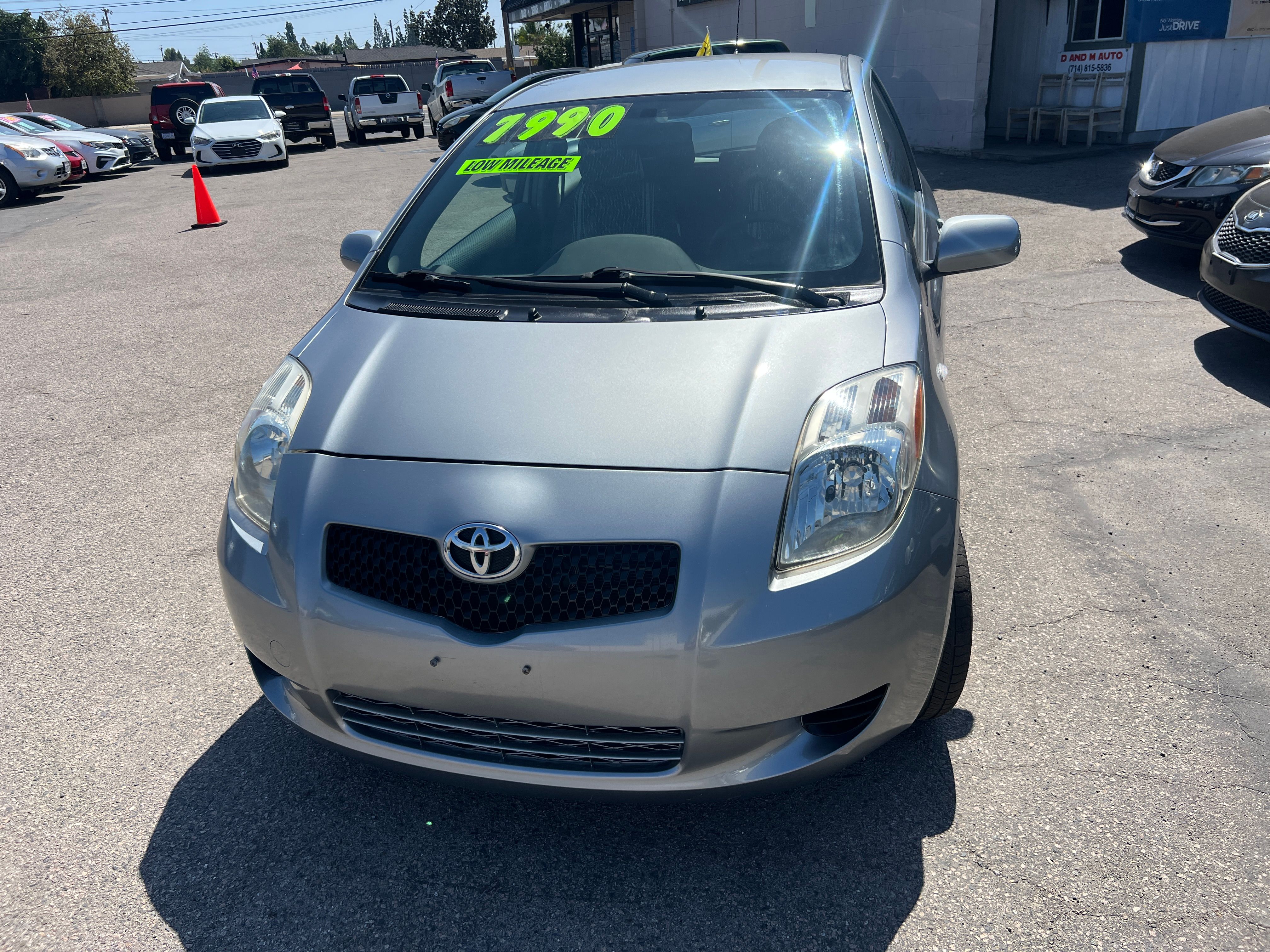 Used 2008 Toyota Yaris 2-Door Hatchback FWD image 1