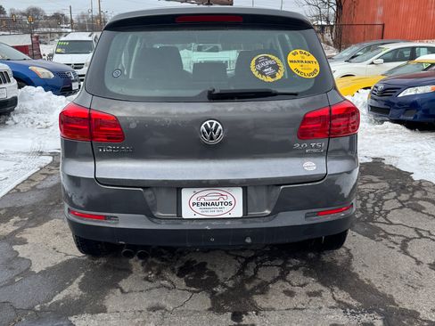 Used 2017 Volkswagen Tiguan S image 6