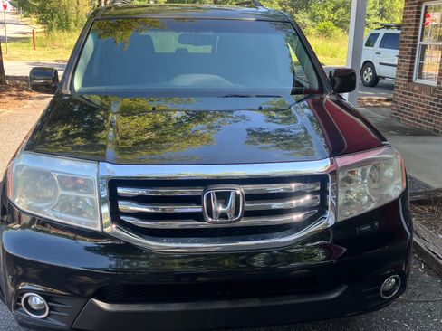 Used 2012 Honda Pilot 4WD Touring image 2