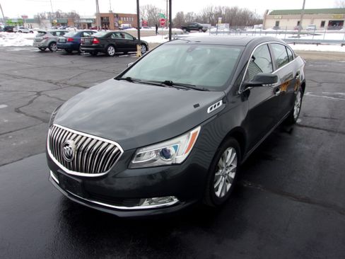 Used 2014 Buick LaCrosse Leather image 2