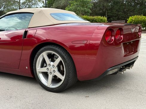 Used 2006 Chevrolet Corvette Convertible RWD image 47